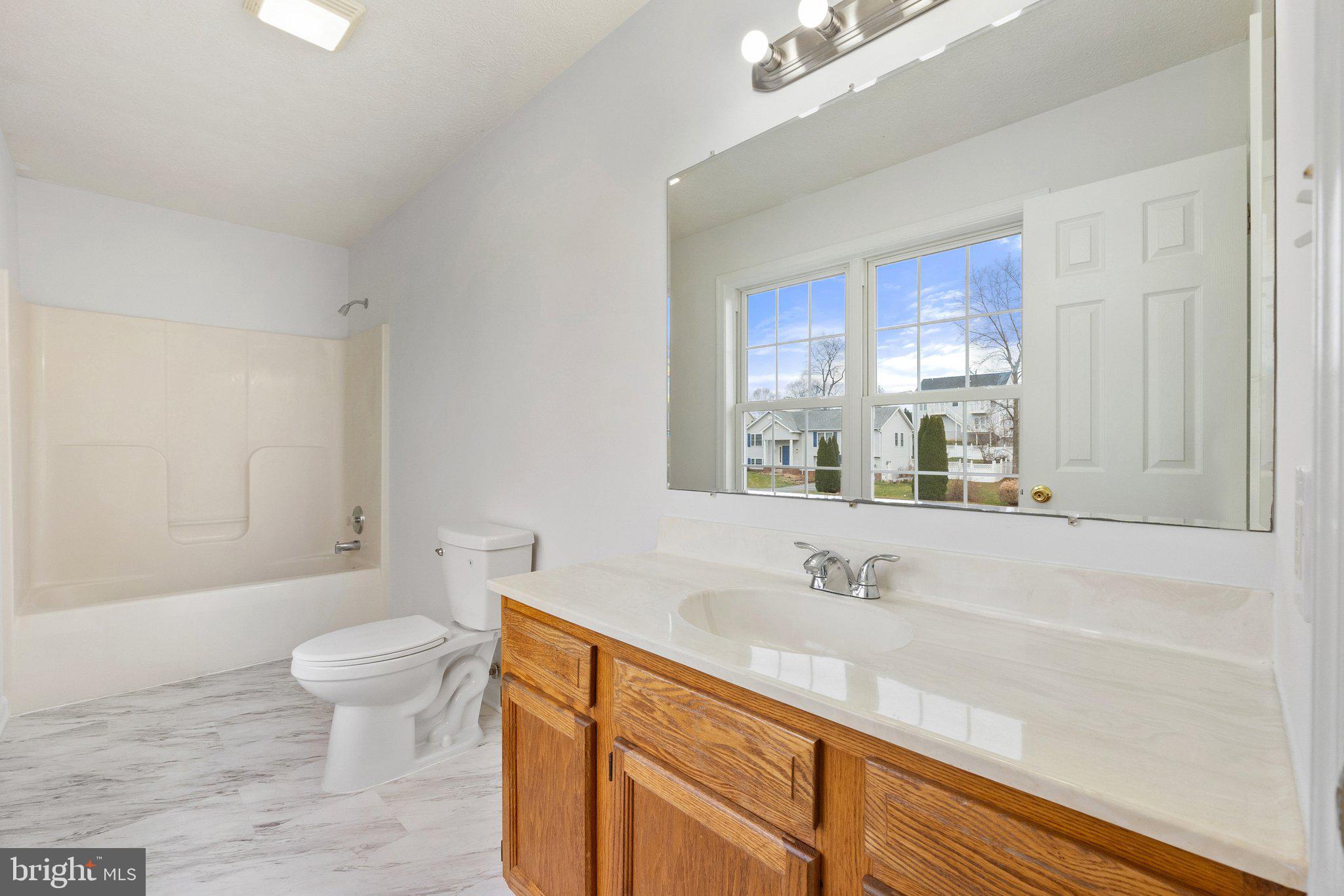 BRIAR RUN - Residential