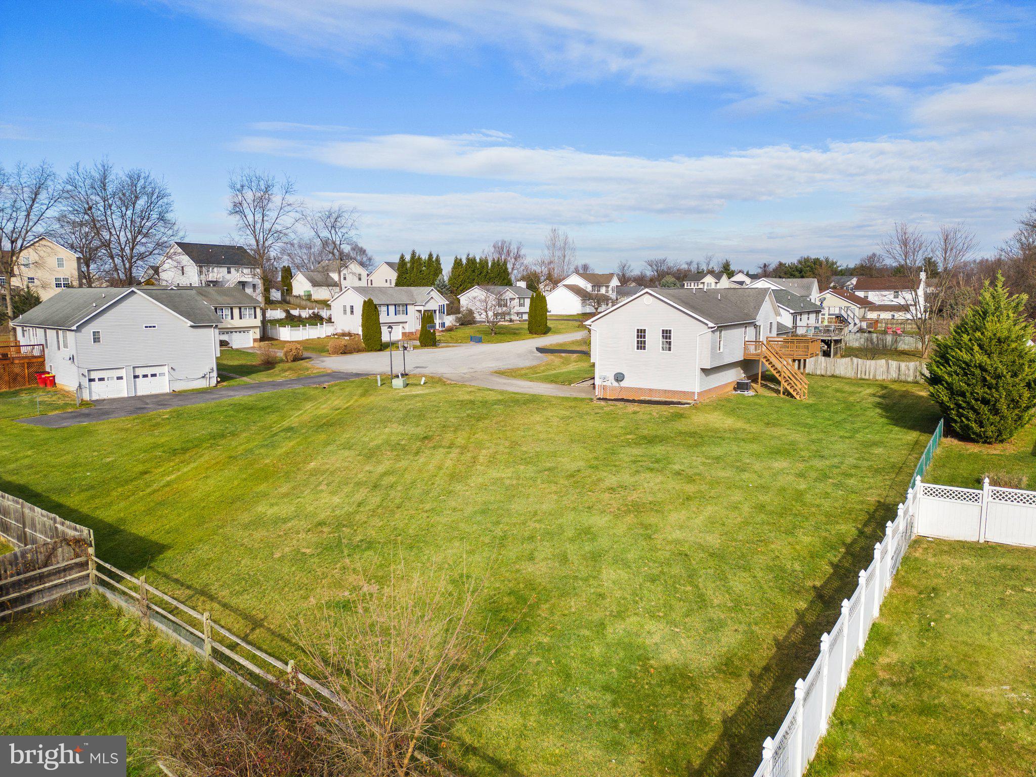 BRIAR RUN - Residential