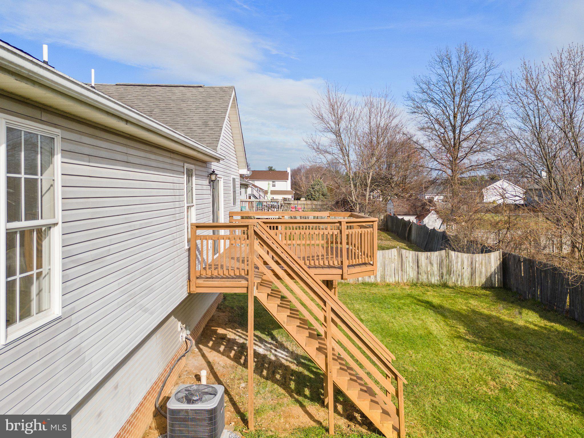 BRIAR RUN - Residential