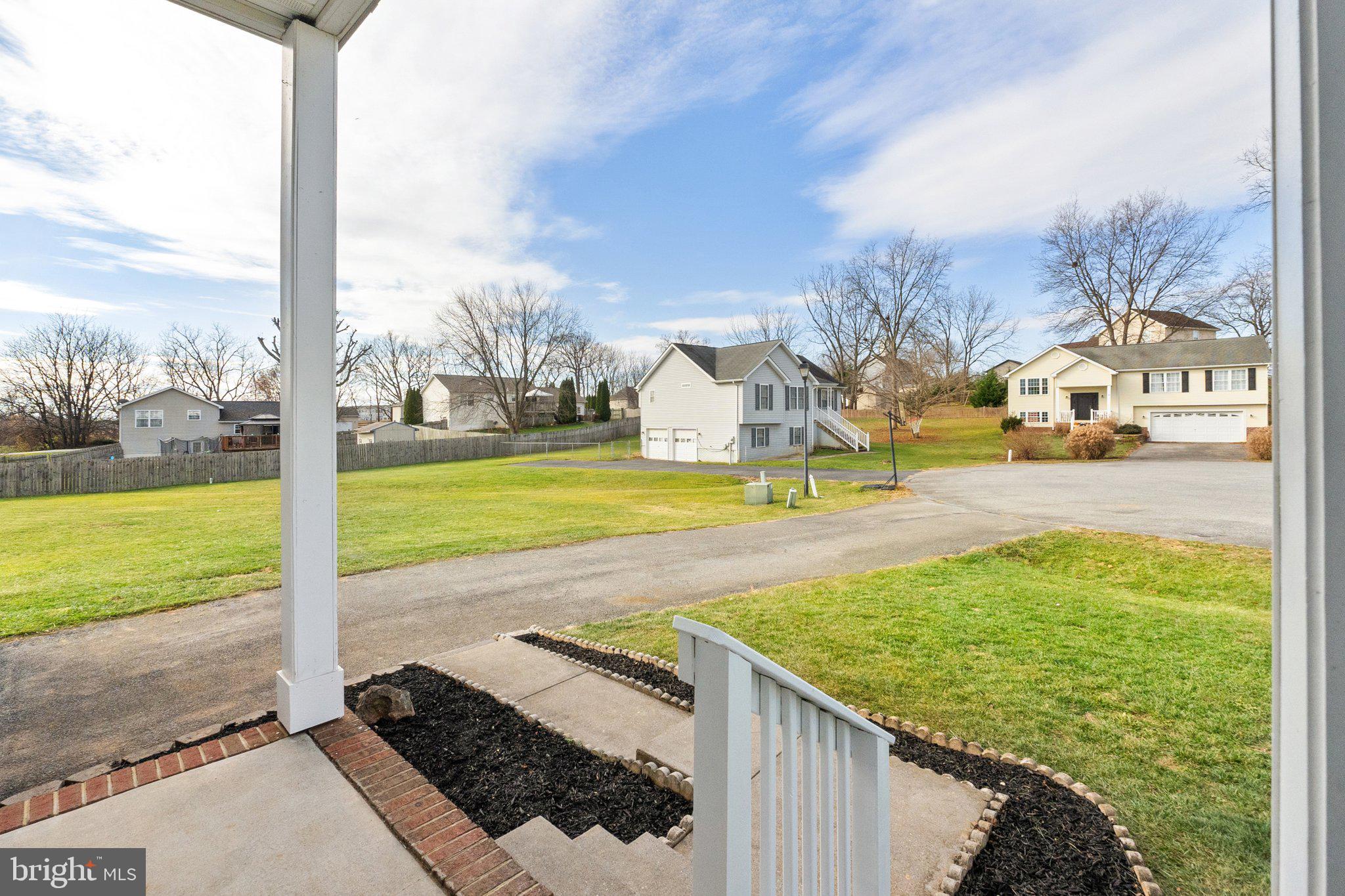 BRIAR RUN - Residential