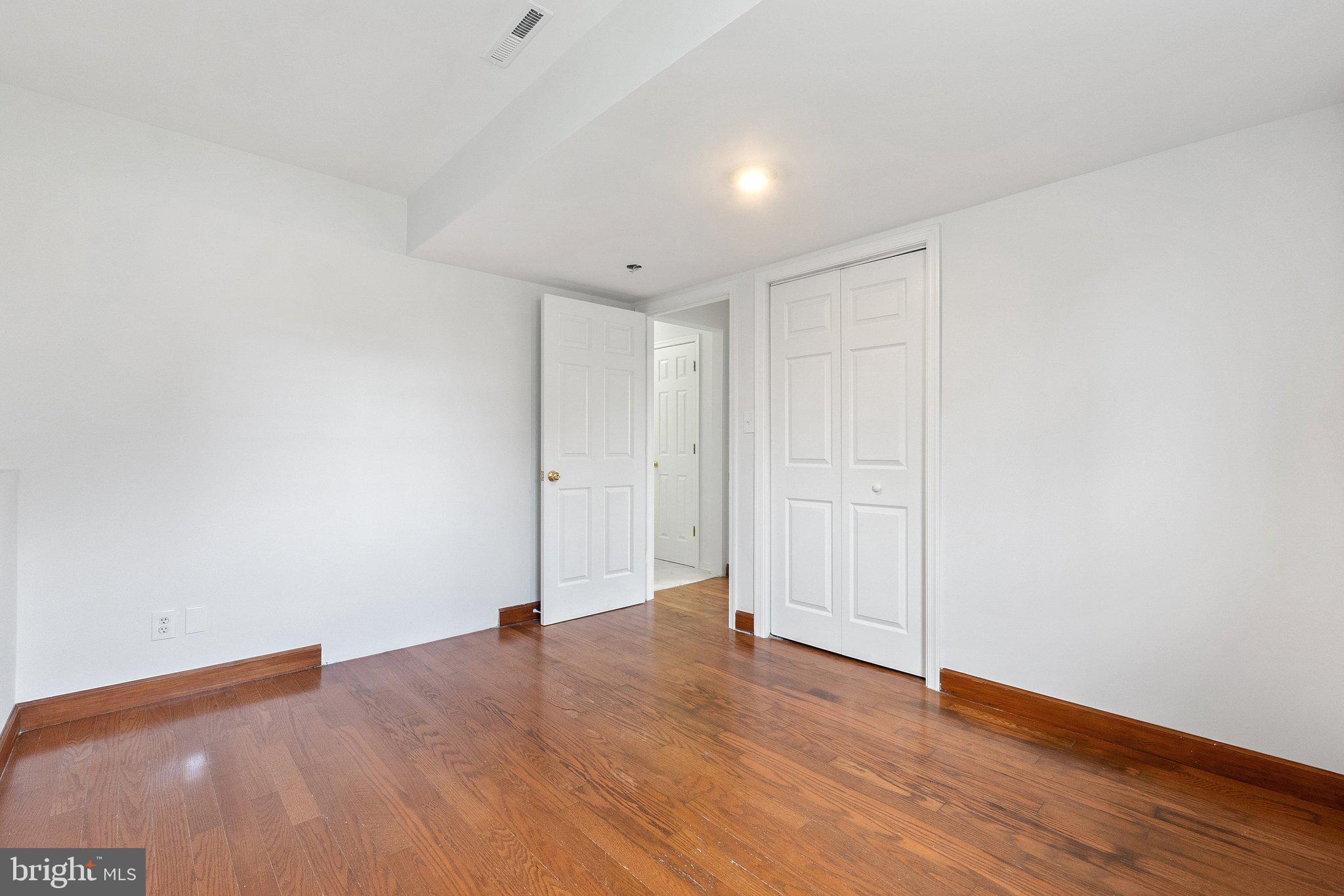 BRIAR RUN - Residential