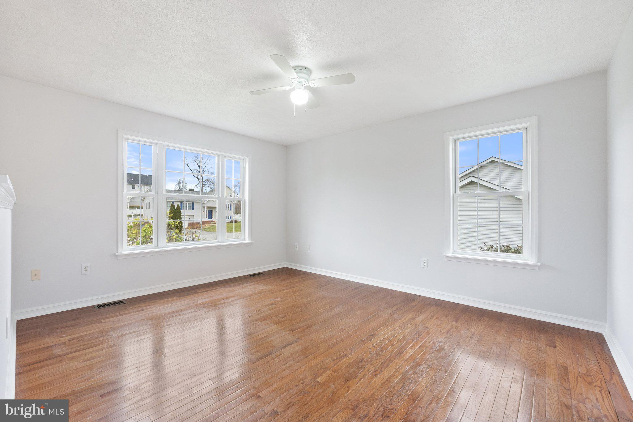 BRIAR RUN - Residential