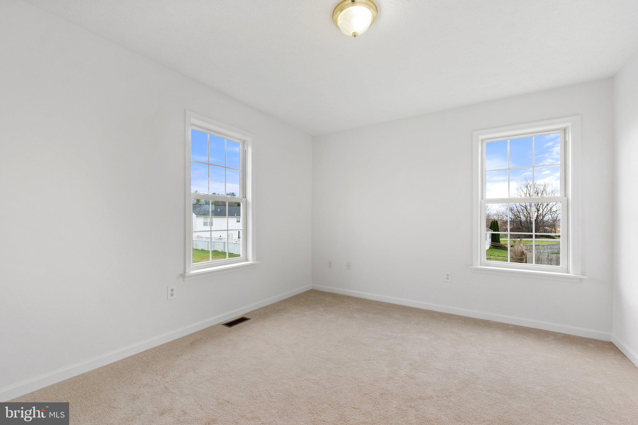 BRIAR RUN - Residential