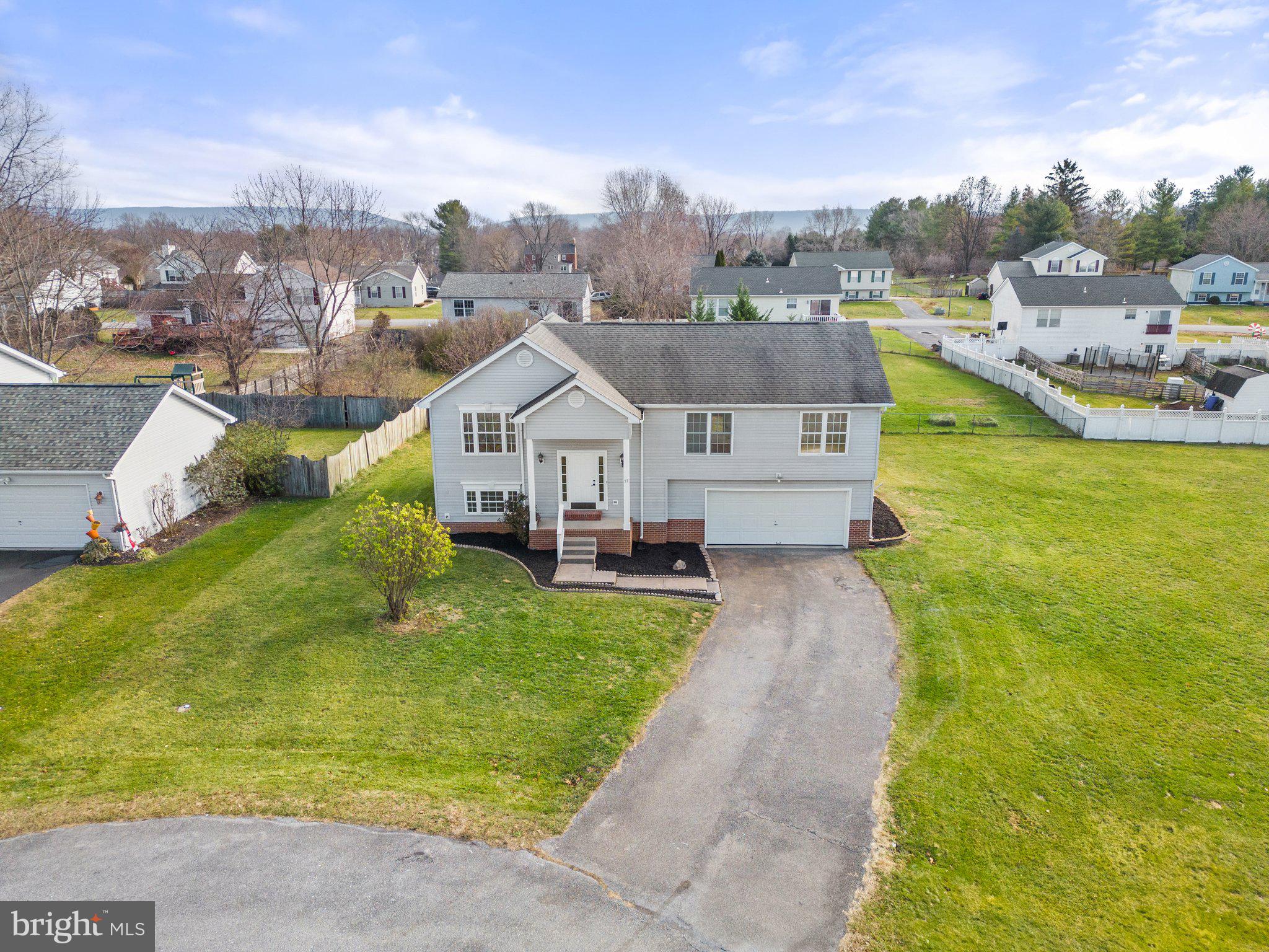 BRIAR RUN - Residential