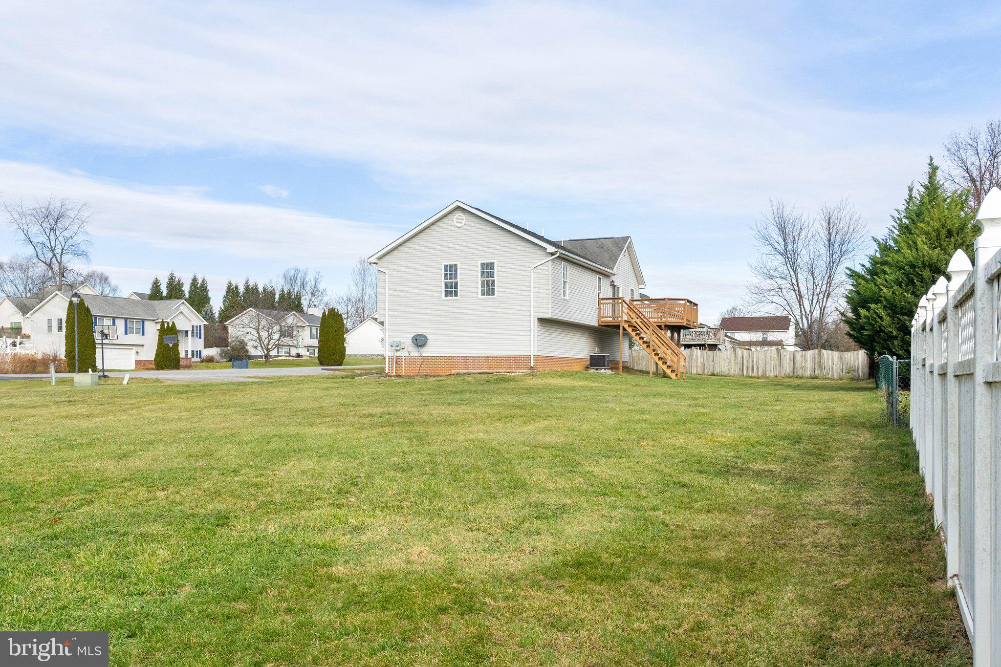 BRIAR RUN - Residential