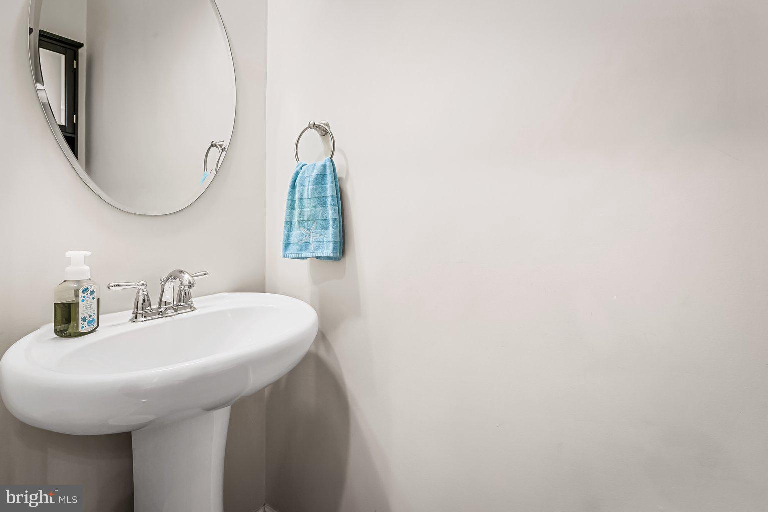 FALLSTON COMMONS - Residential