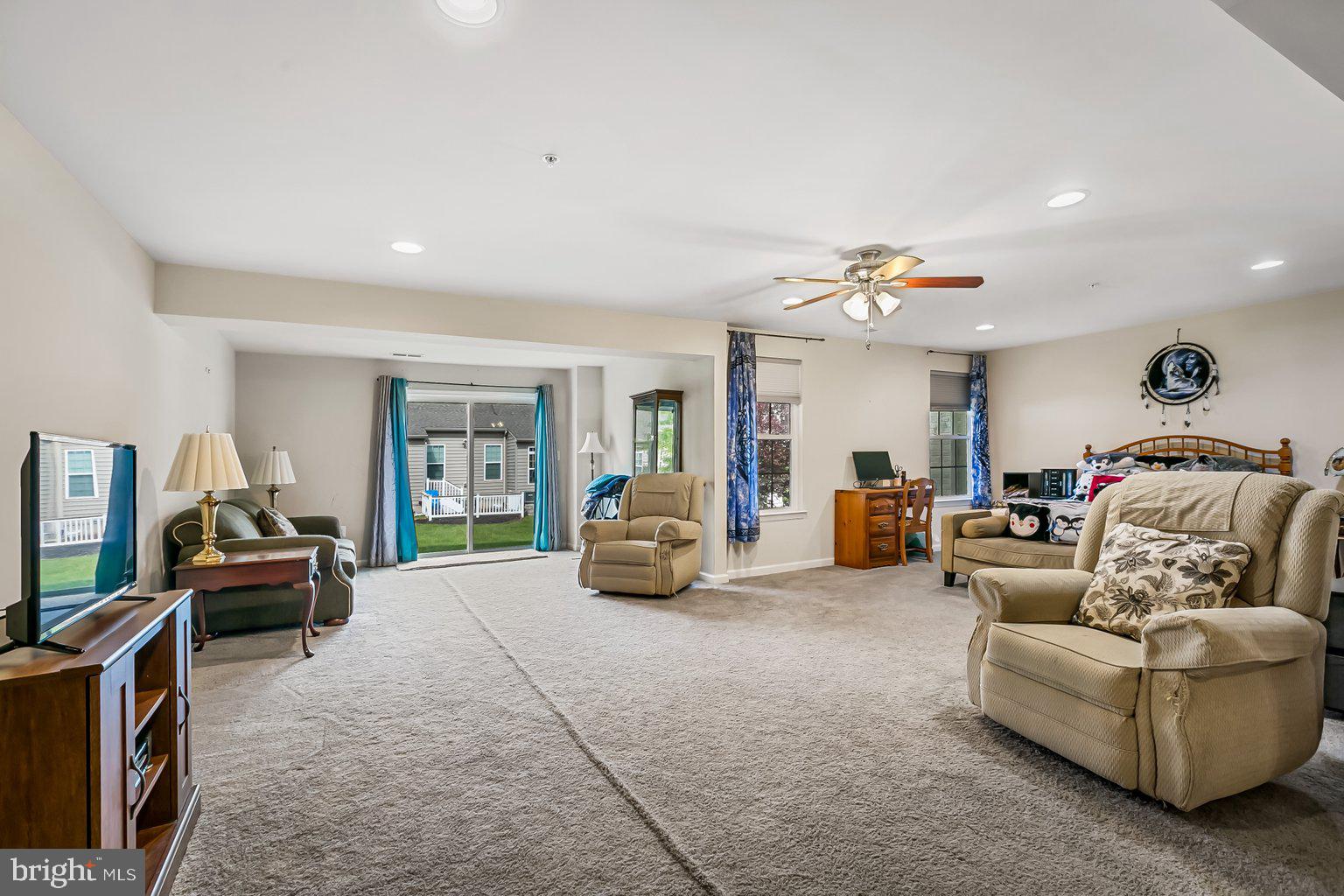 FALLSTON COMMONS - Residential