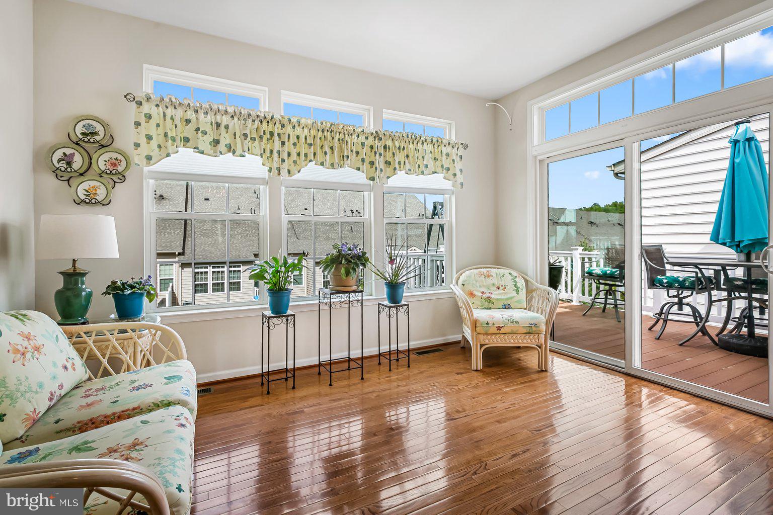 FALLSTON COMMONS - Residential