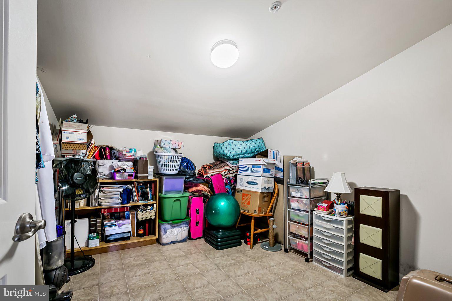 FALLSTON COMMONS - Residential