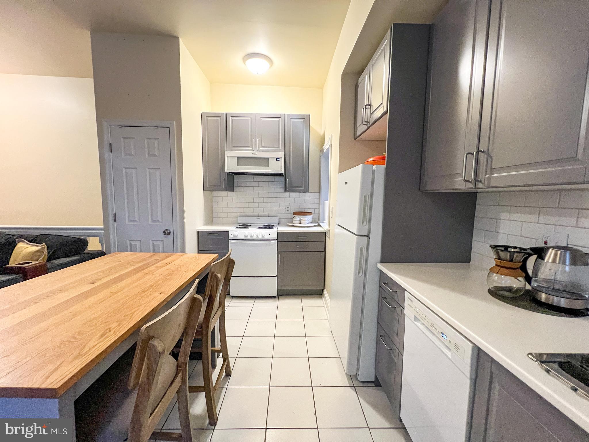 FEDERAL HILL HISTORIC DISTRICT - Residential Lease