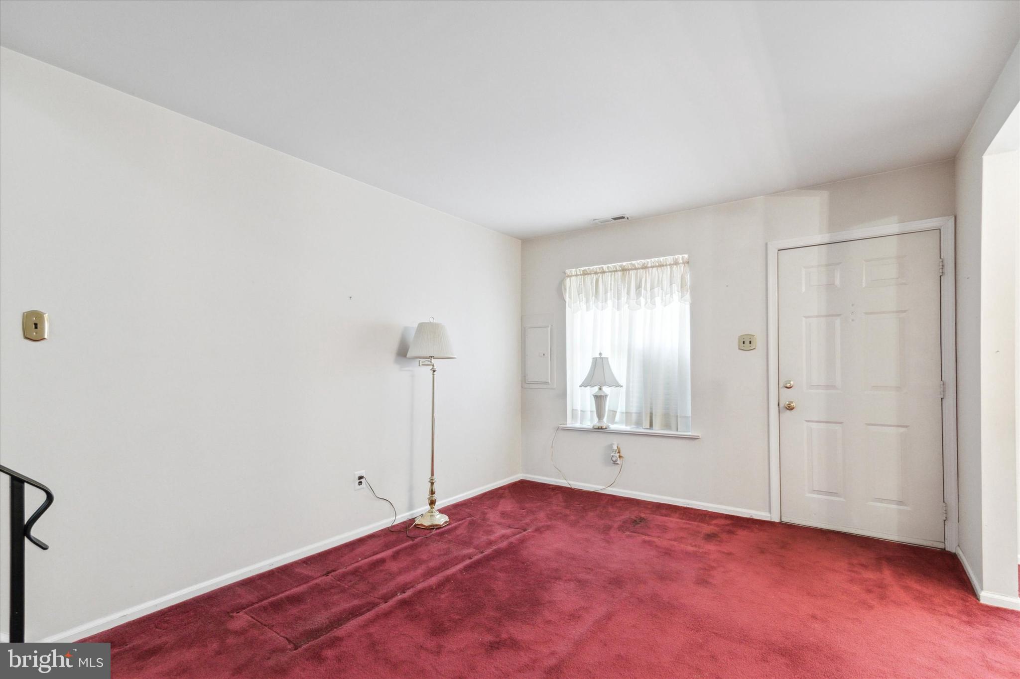 ROXBOROUGH - Residential