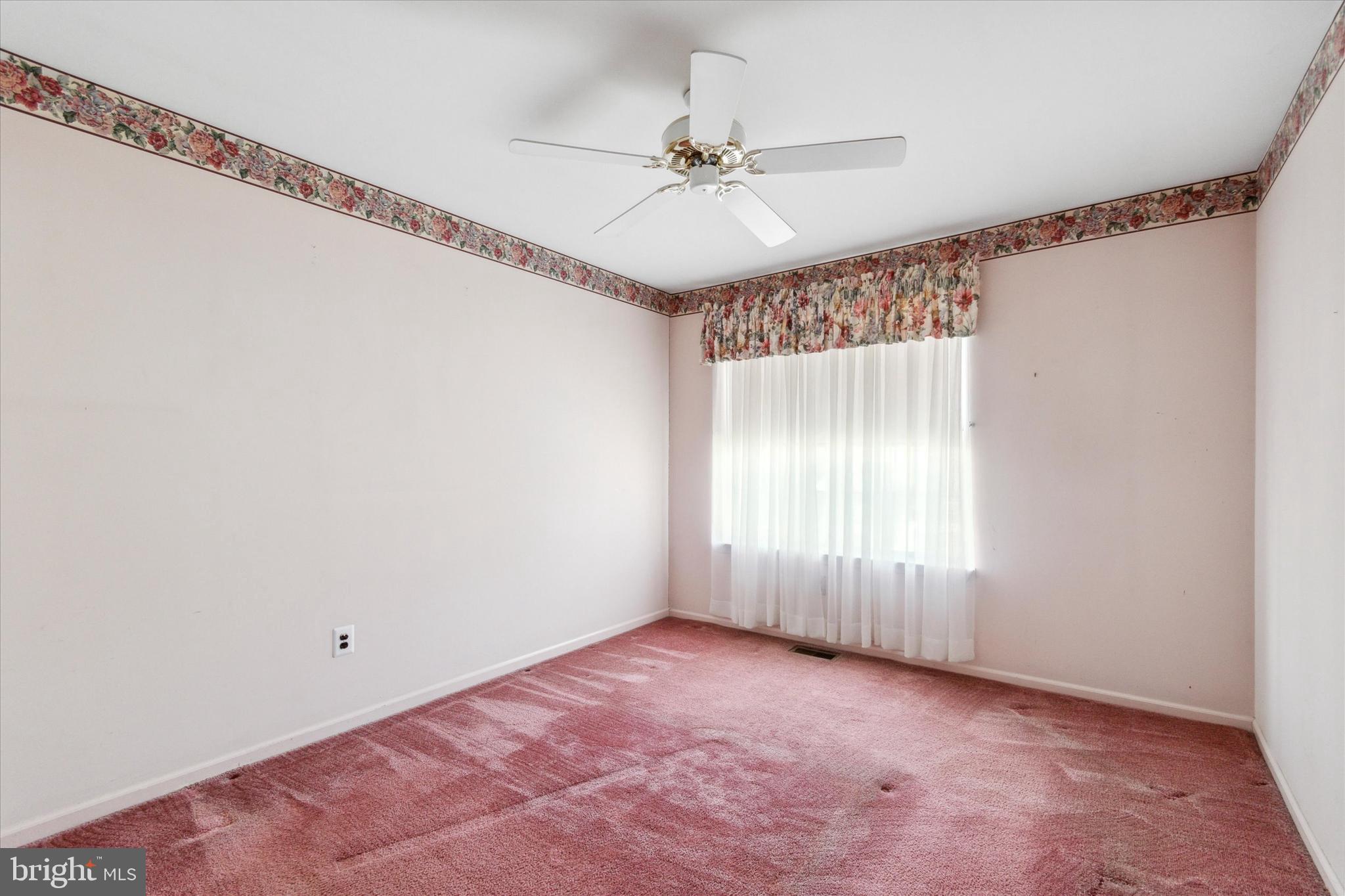 ROXBOROUGH - Residential