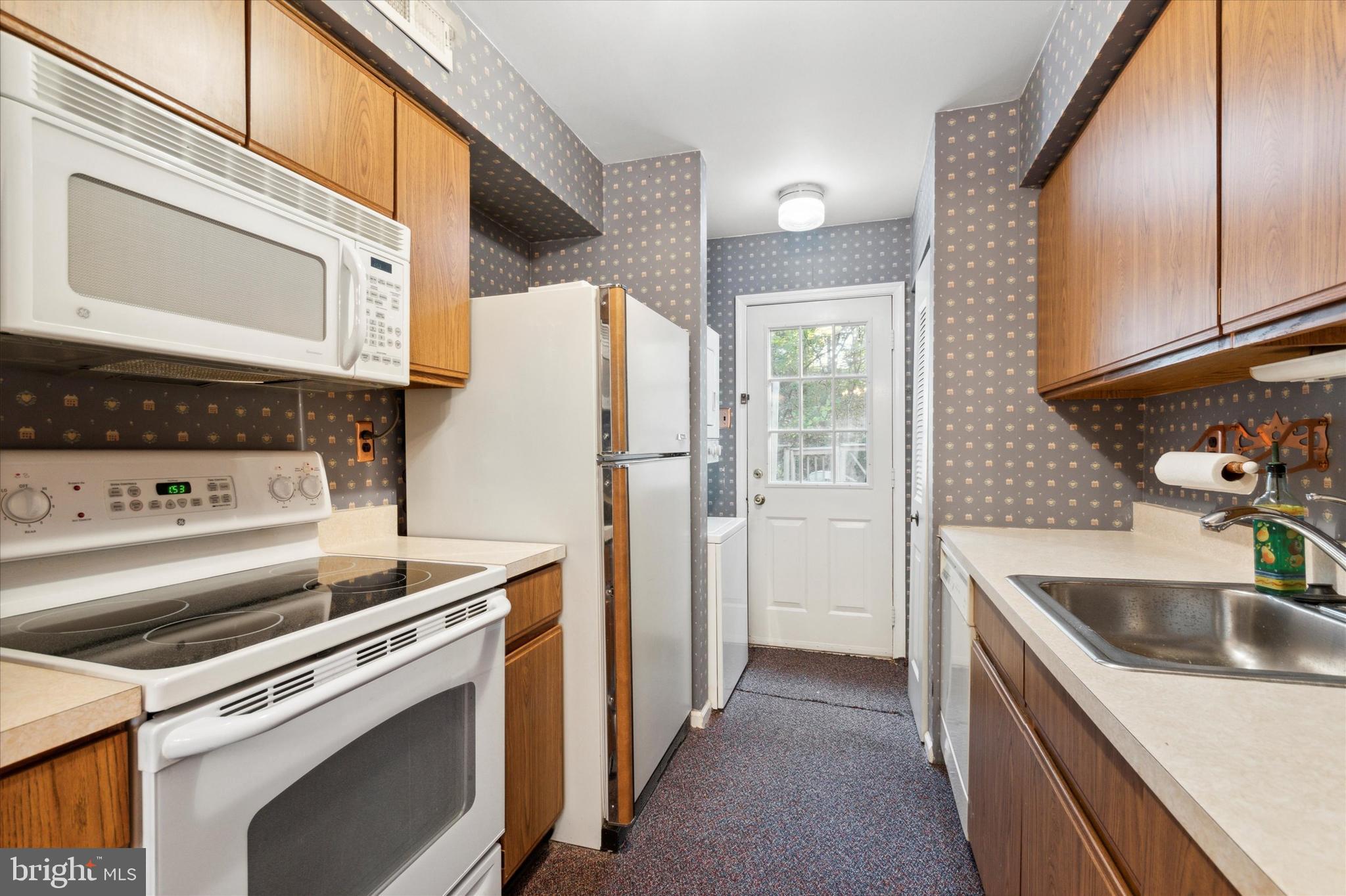 ROXBOROUGH - Residential