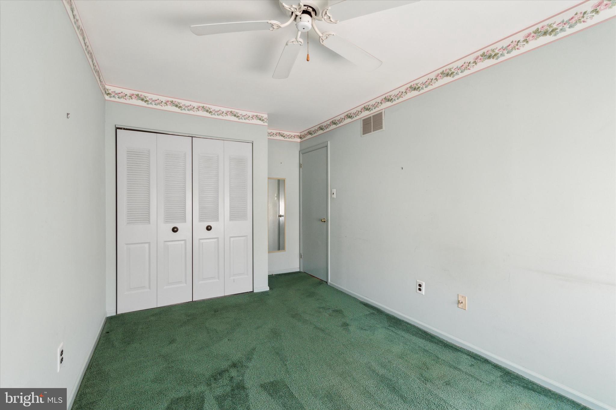 ROXBOROUGH - Residential