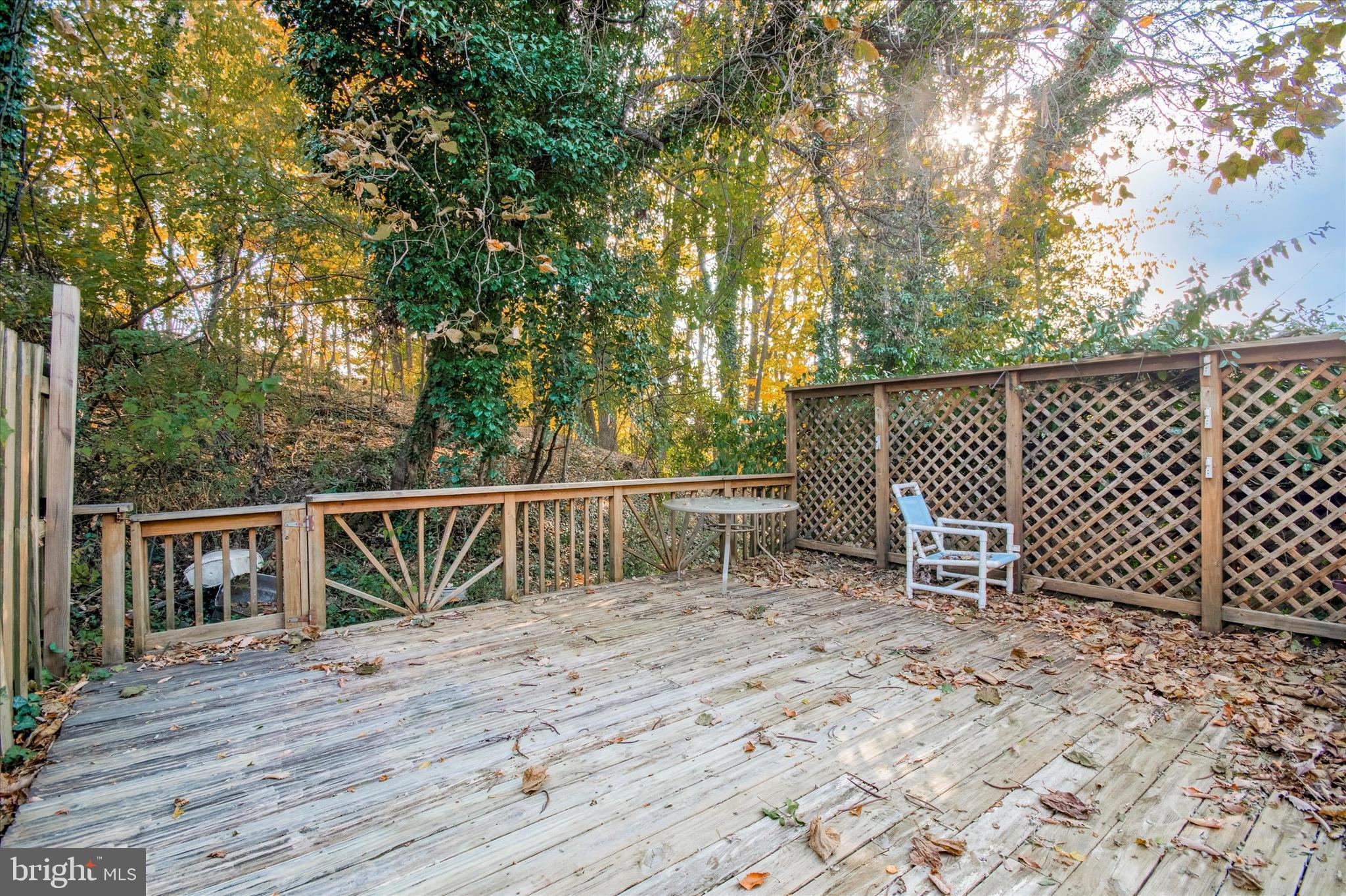 ROXBOROUGH - Residential