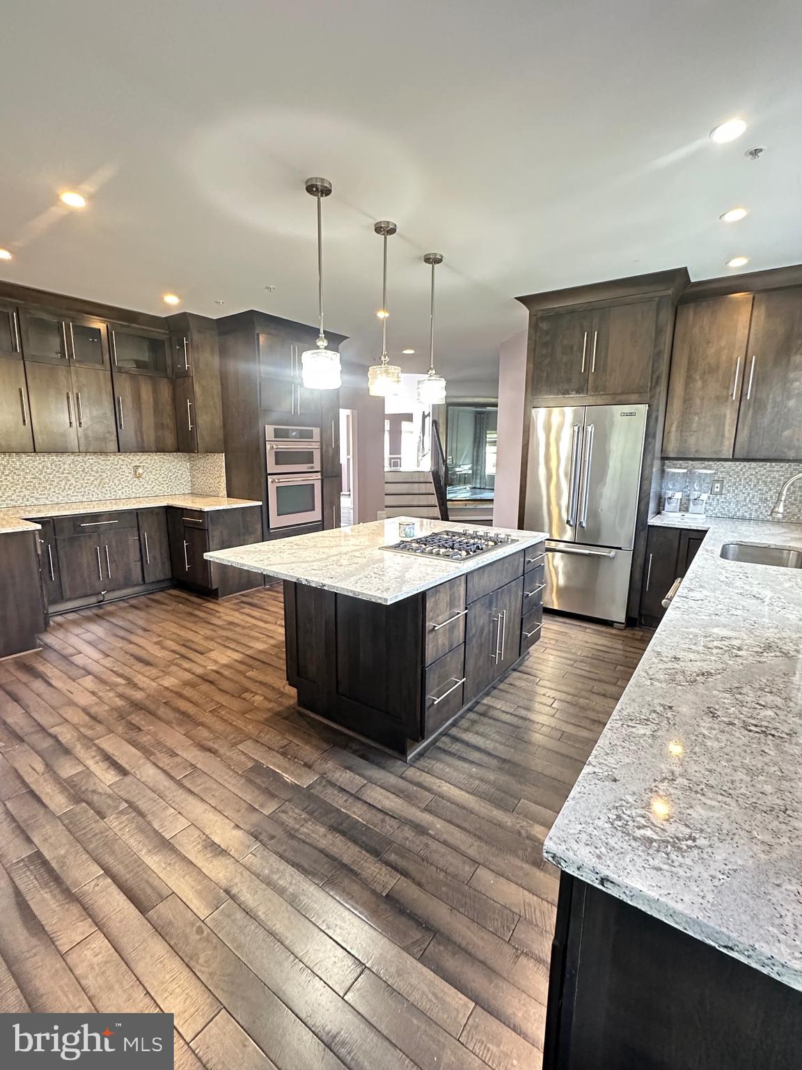 SIERRA MEADOWS - Residential