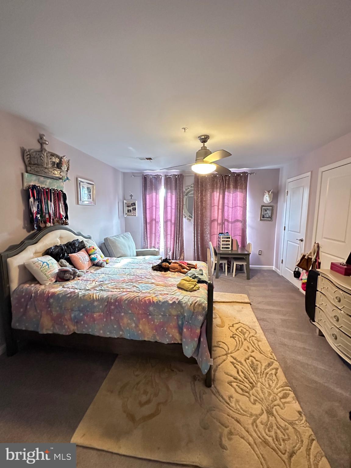 SIERRA MEADOWS - Residential