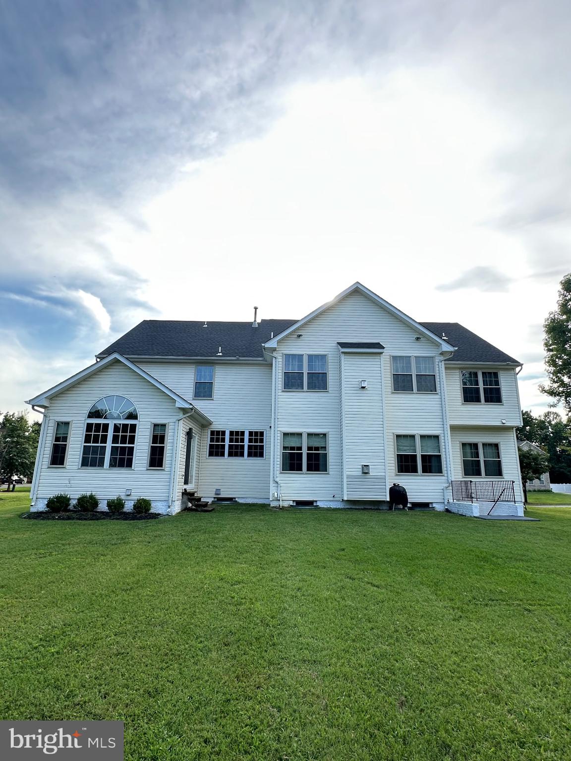 SIERRA MEADOWS - Residential