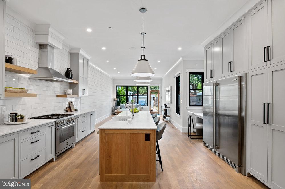 CAPITOL HILL EAST - Residential