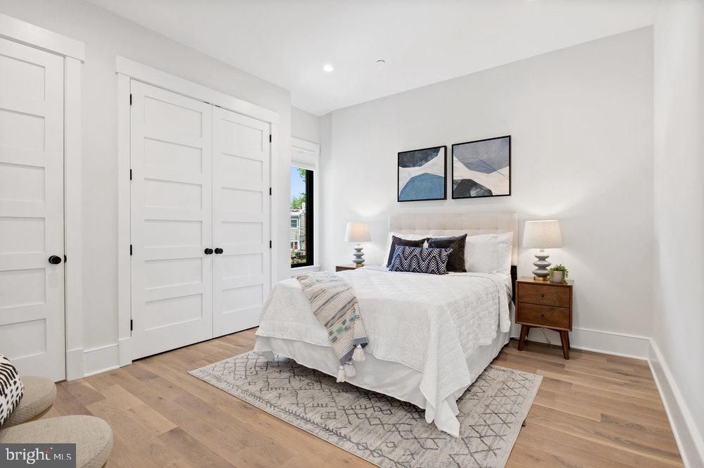 CAPITOL HILL EAST - Residential