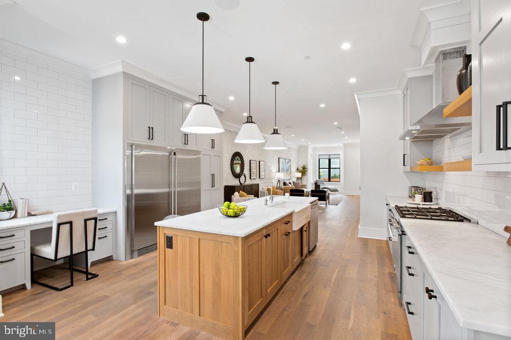 CAPITOL HILL EAST - Residential