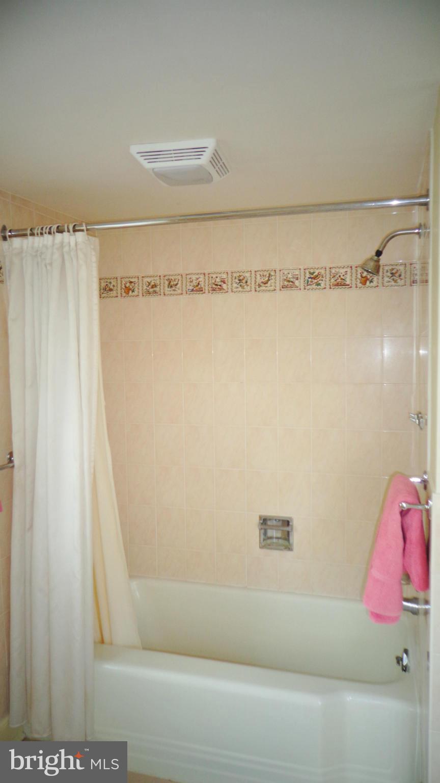 JACOBS - Residential Lease