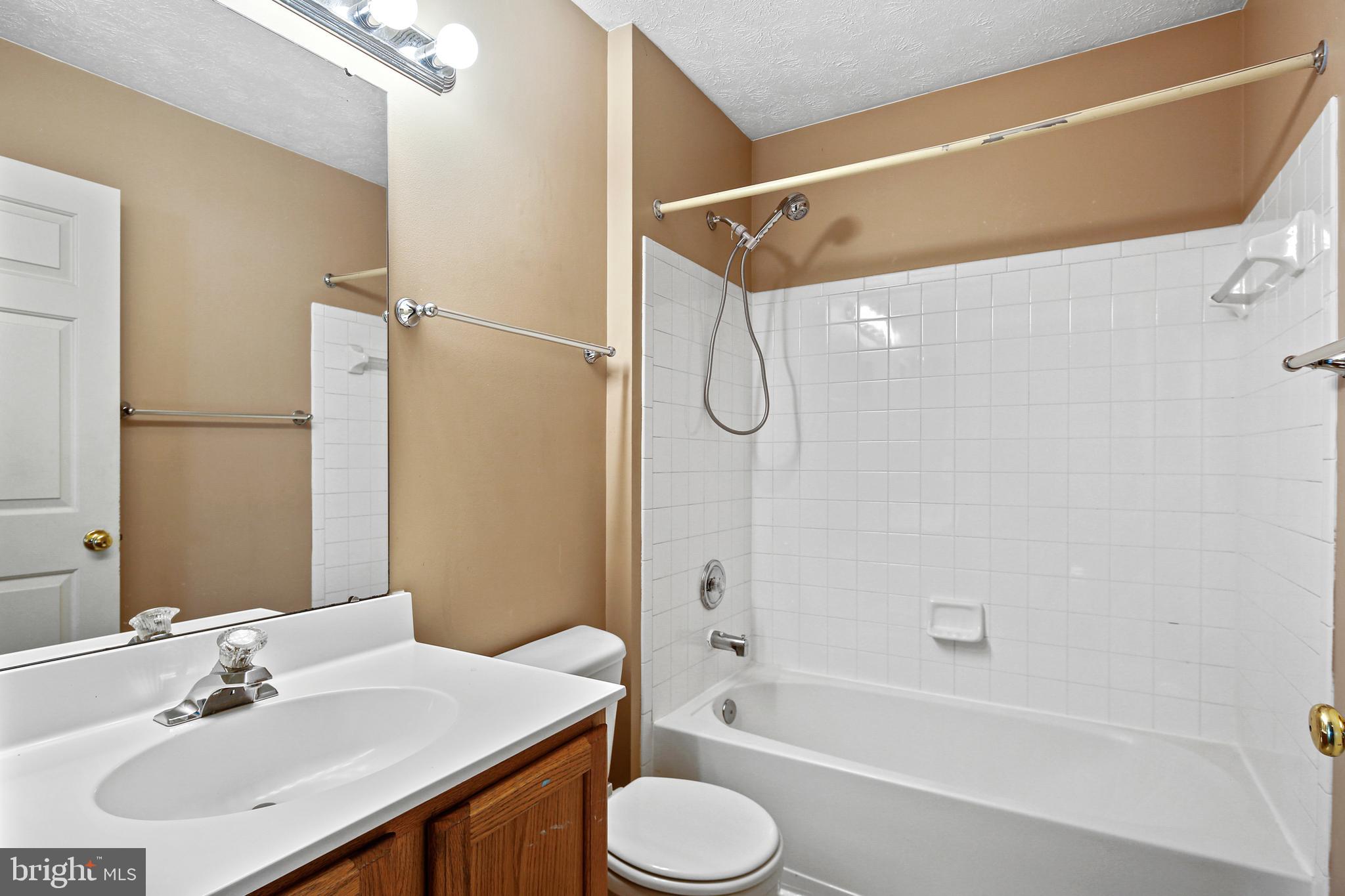 WILLIAMS KNOLL - Residential Lease