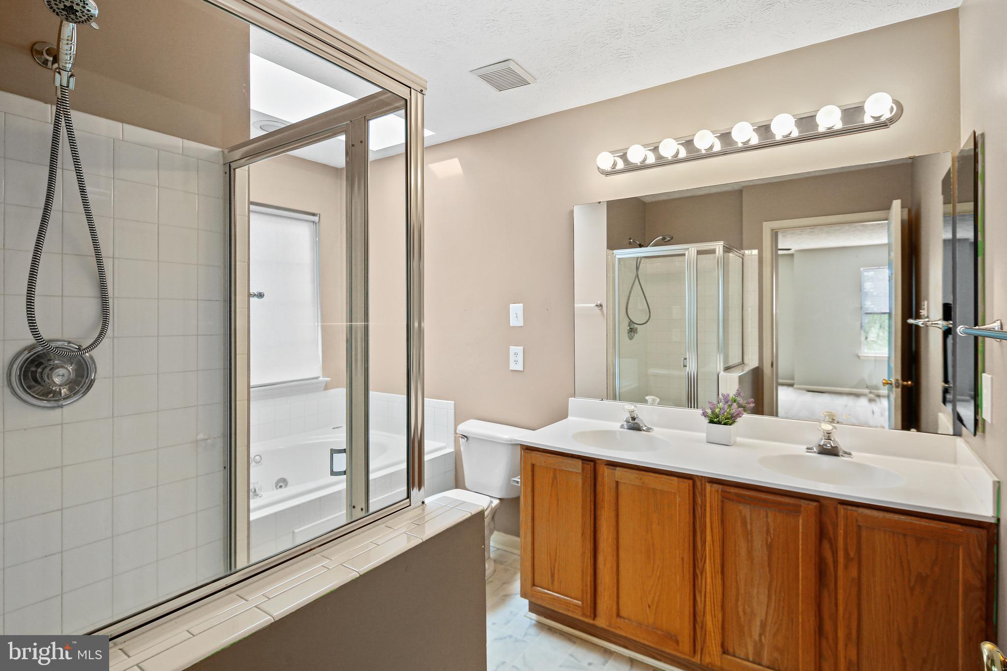 WILLIAMS KNOLL - Residential Lease