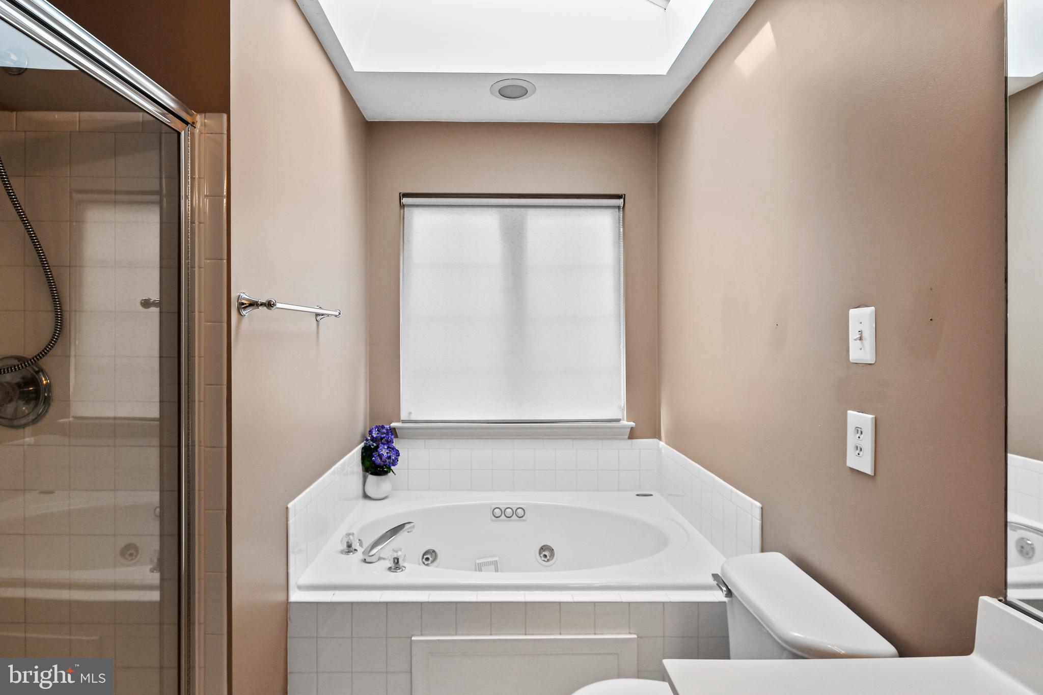 WILLIAMS KNOLL - Residential Lease