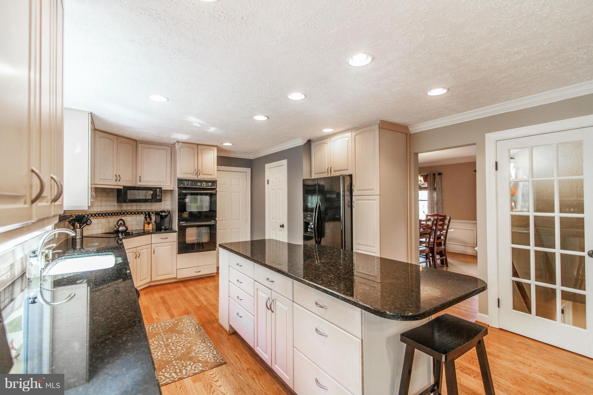 RESTON - Residential