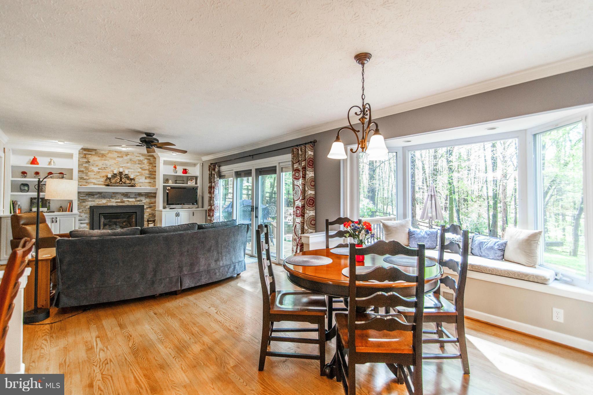 RESTON - Residential