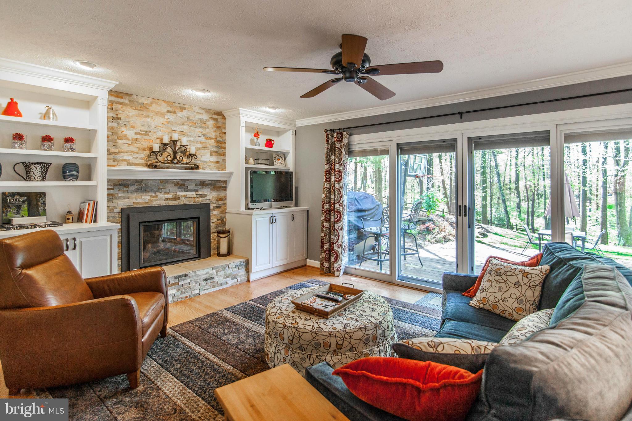 RESTON - Residential