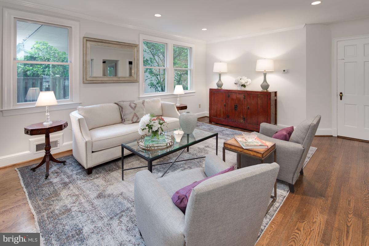 BROOKDALE - Residential