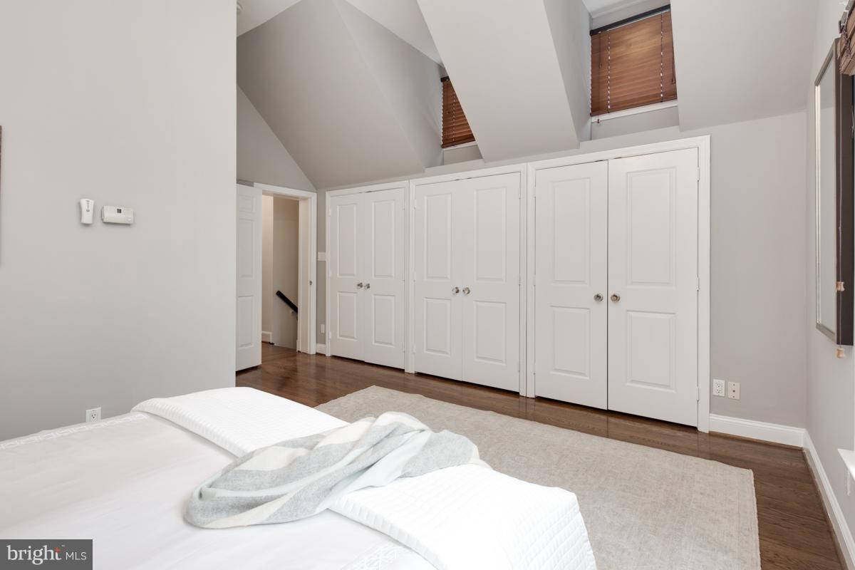 BROOKDALE - Residential