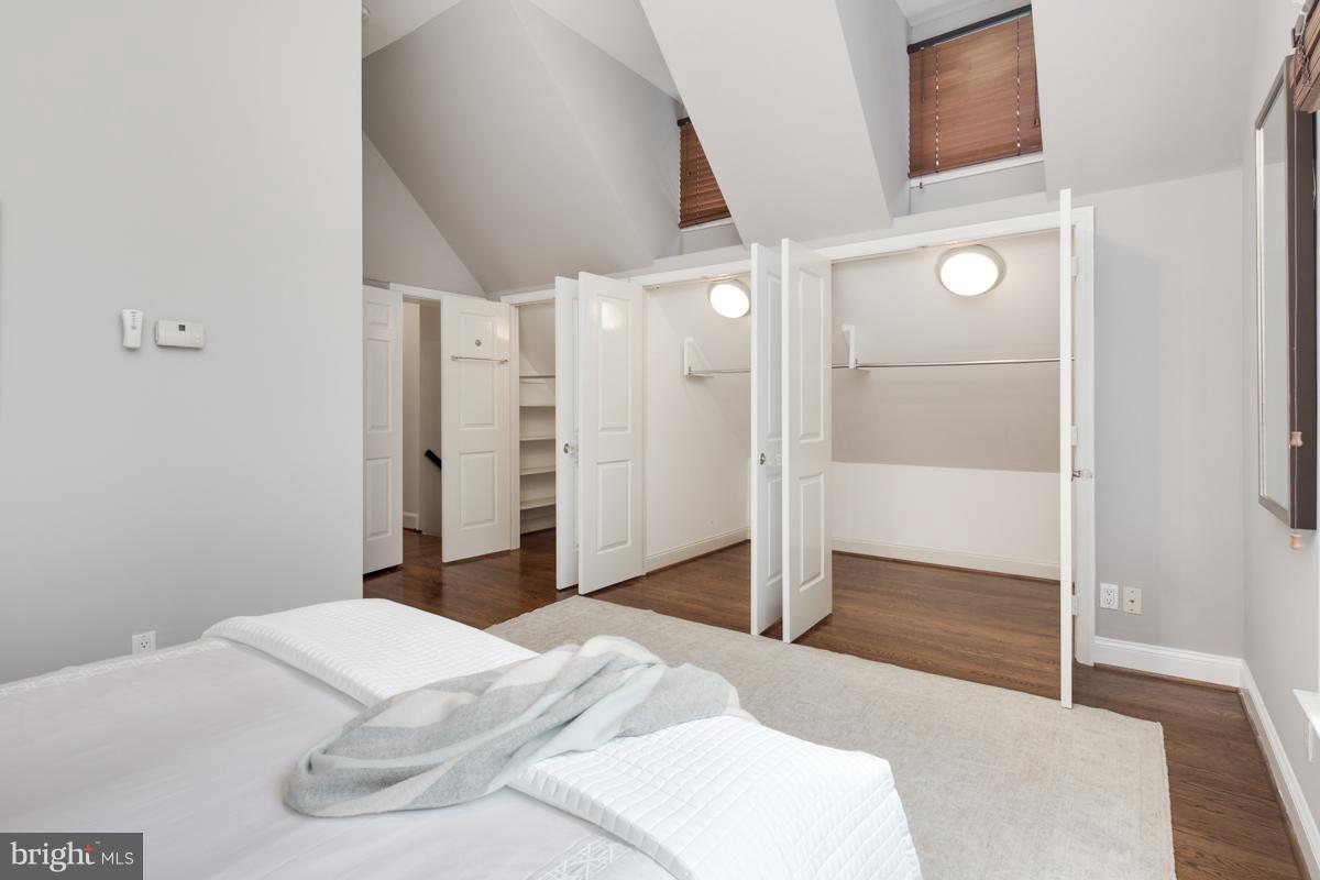 BROOKDALE - Residential