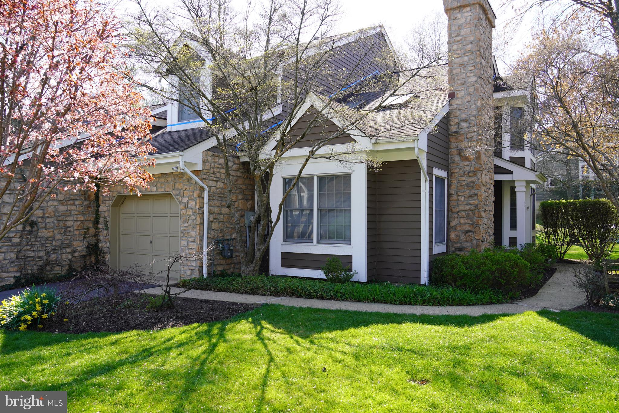 57 W COUNTRYSIDE DRIVE
