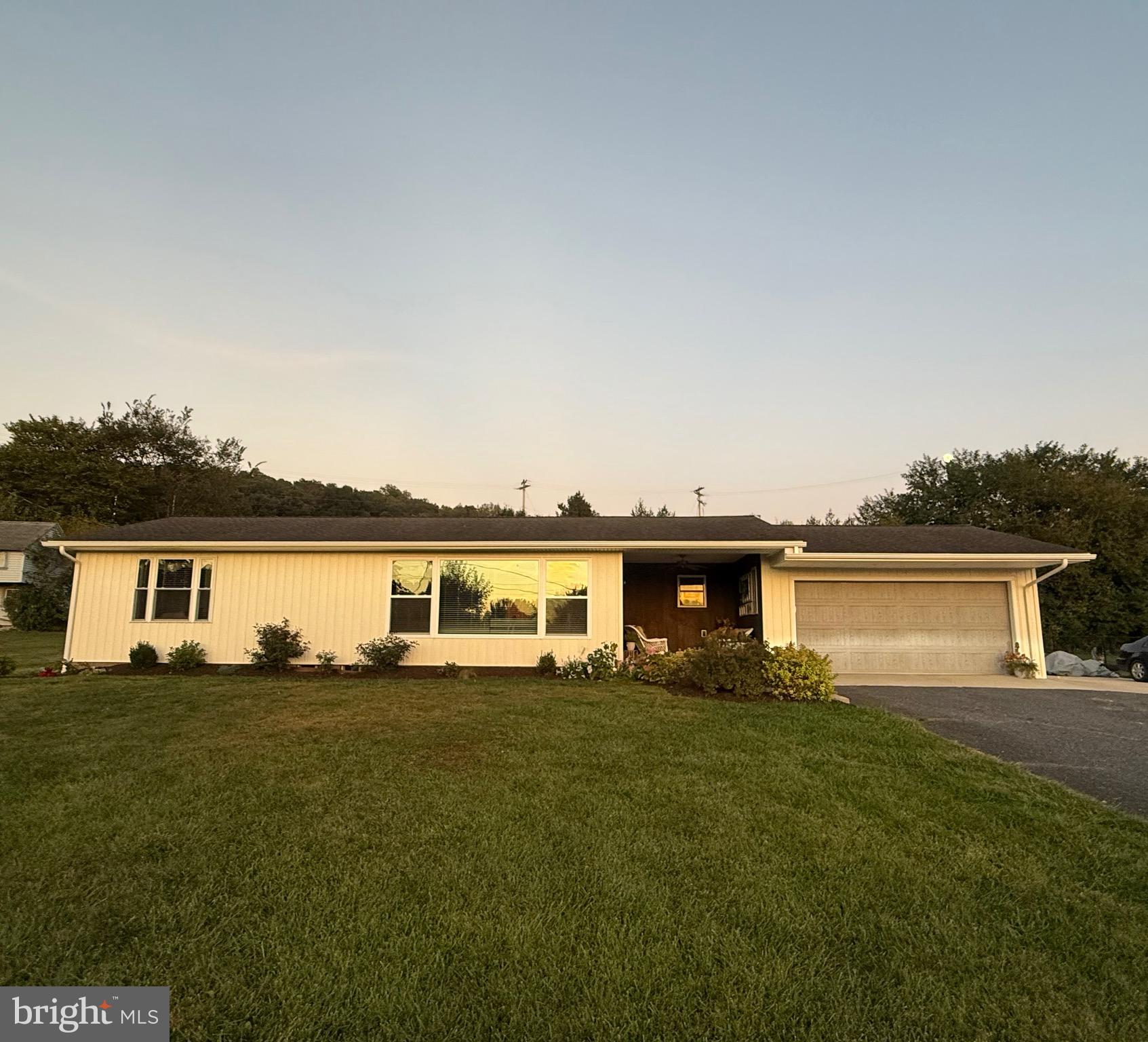 1338 READING ROAD