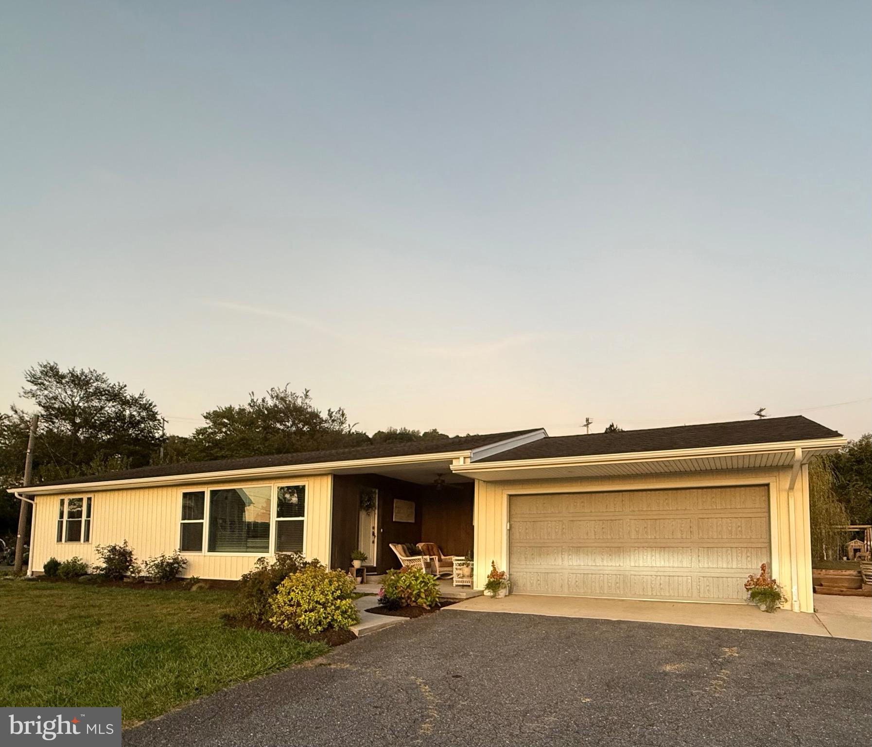 1338 READING ROAD