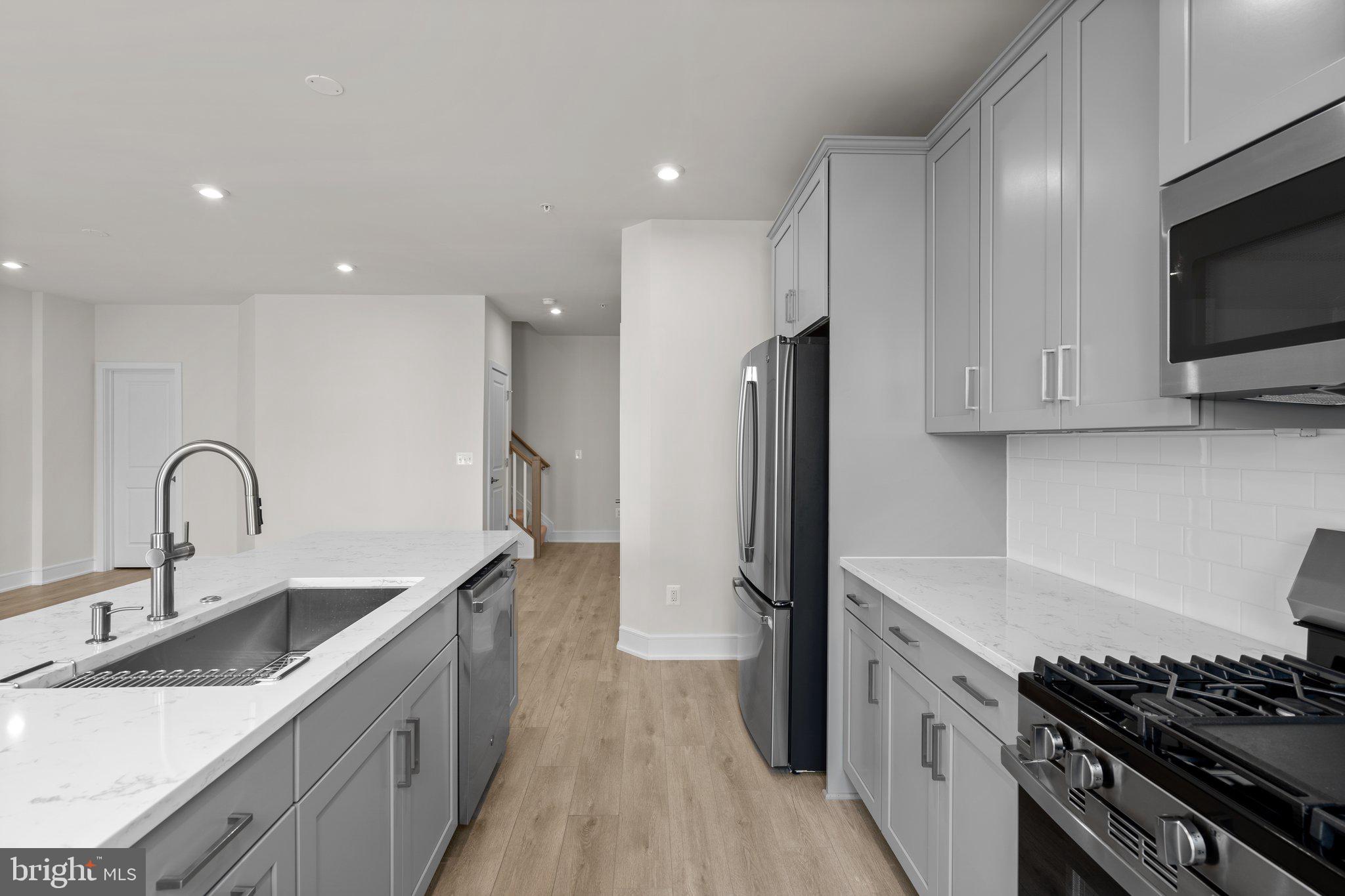 DEMOTT & SILVER - Residential