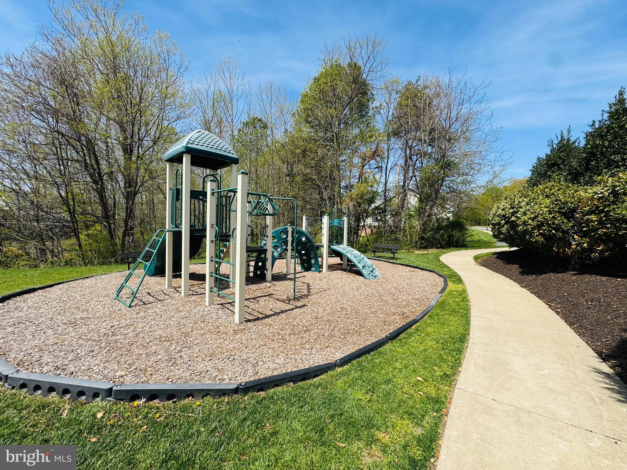 THE VILLAGES OF STEEPLECHASE - Residential