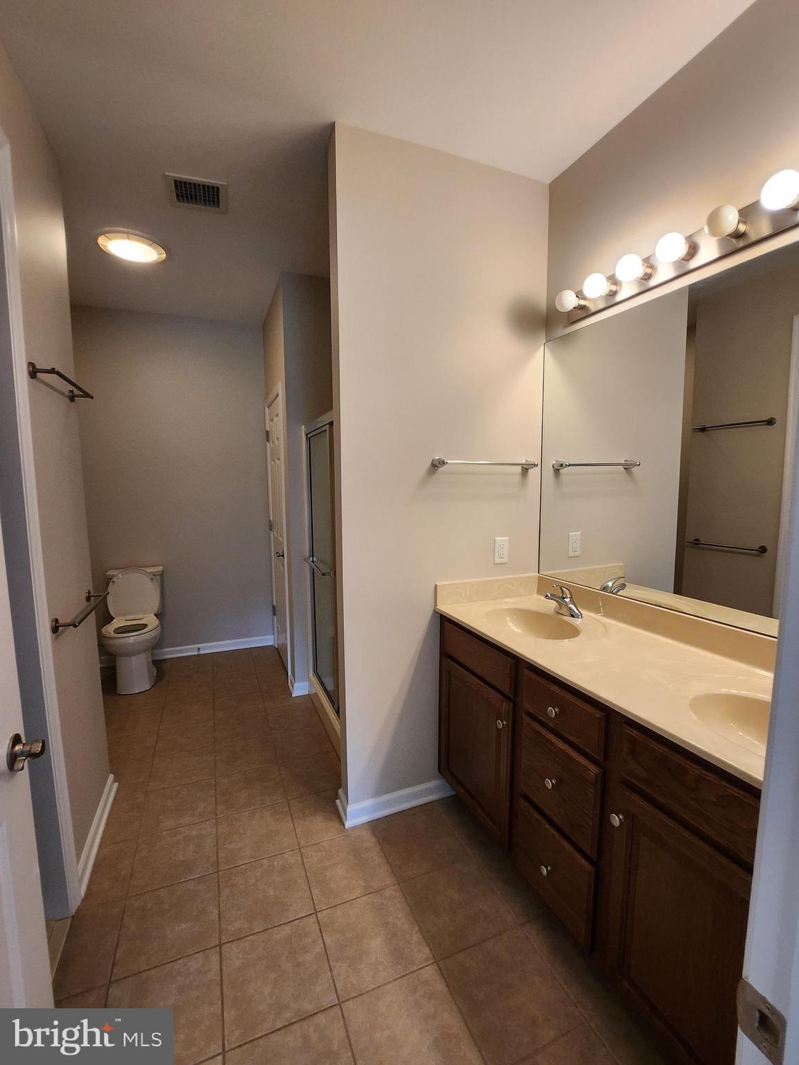 LIBERTY HILL - Residential