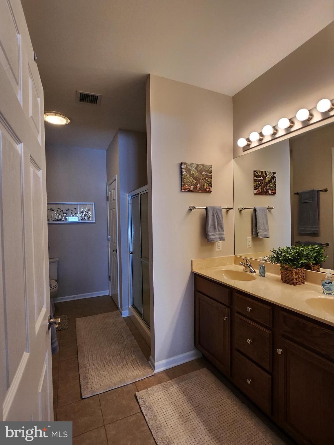 LIBERTY HILL - Residential