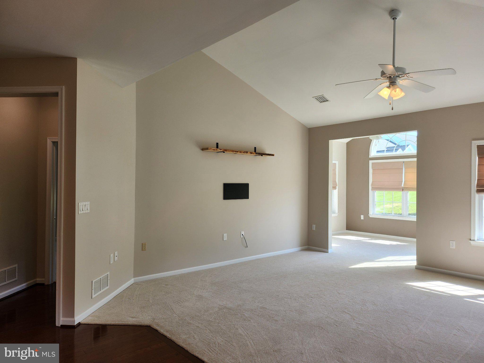 LIBERTY HILL - Residential