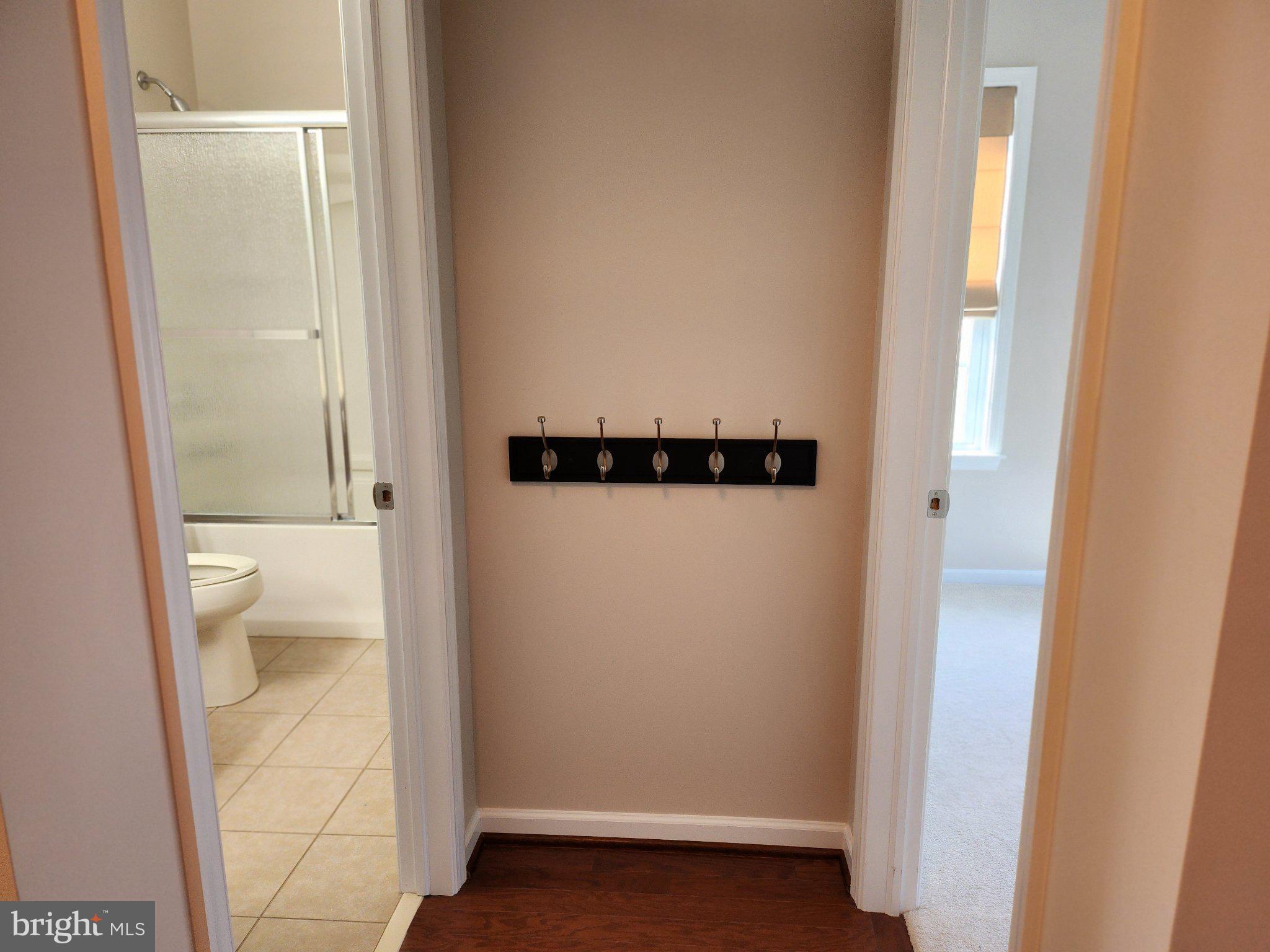 LIBERTY HILL - Residential