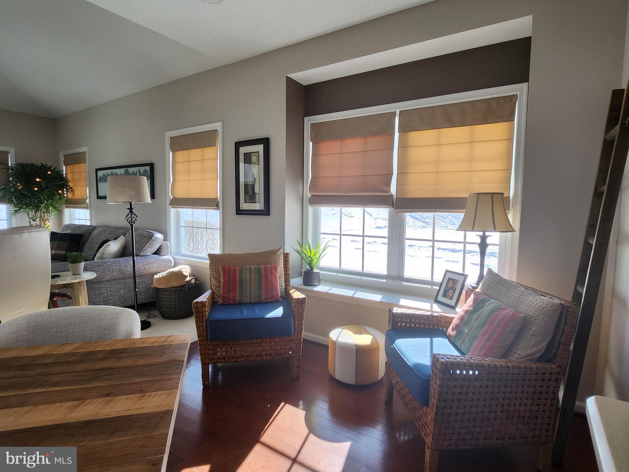 LIBERTY HILL - Residential