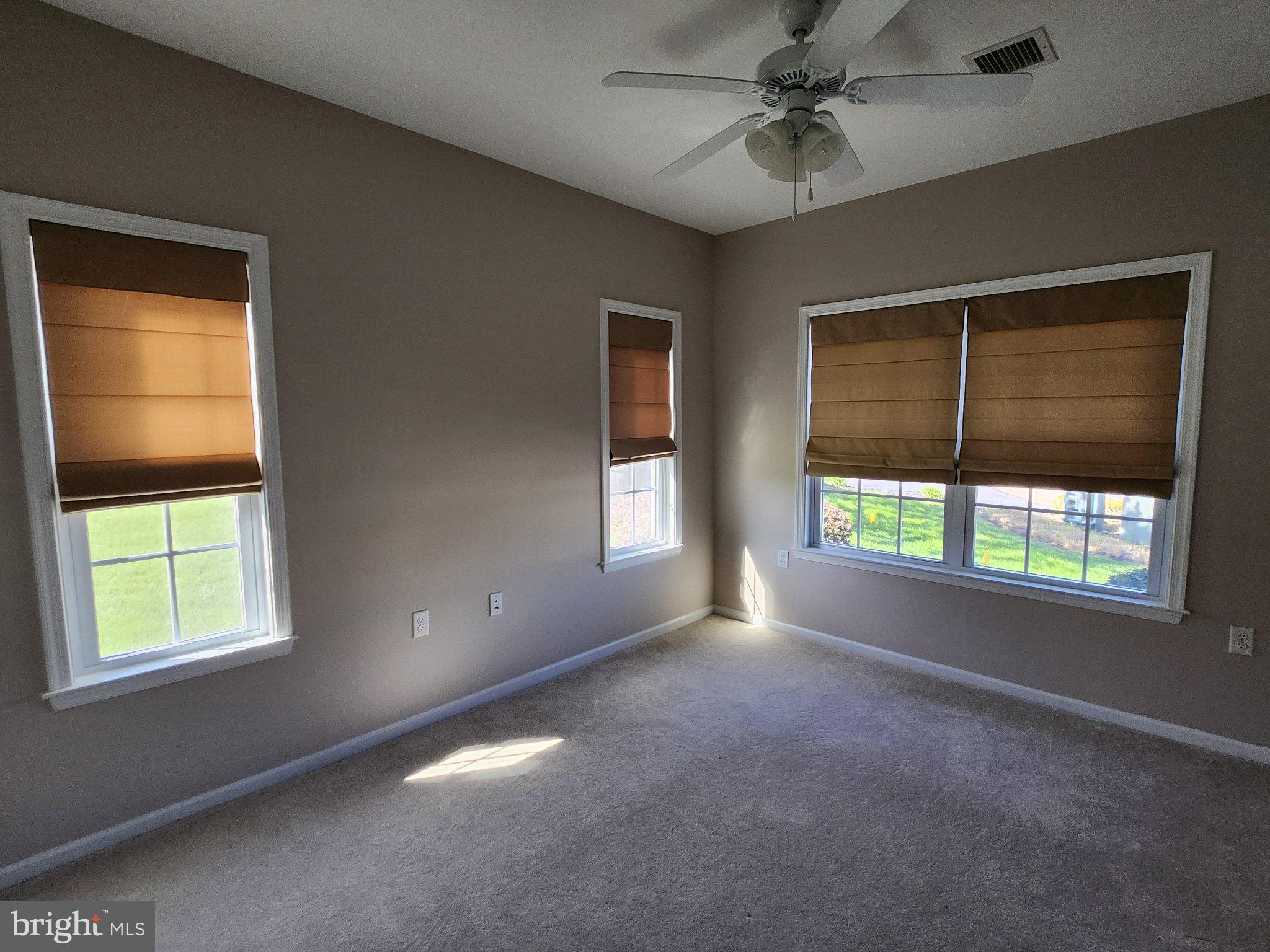 LIBERTY HILL - Residential