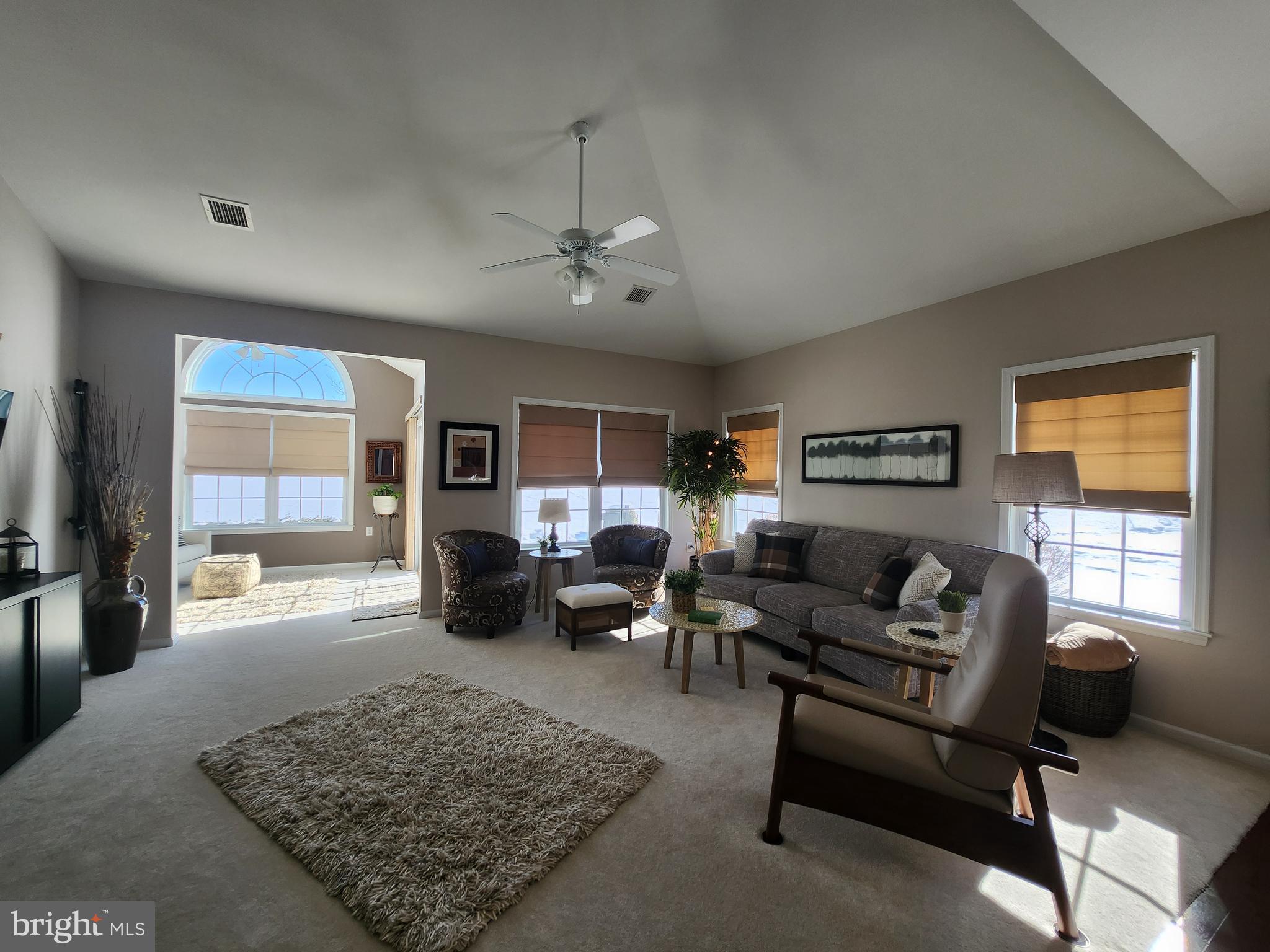 LIBERTY HILL - Residential