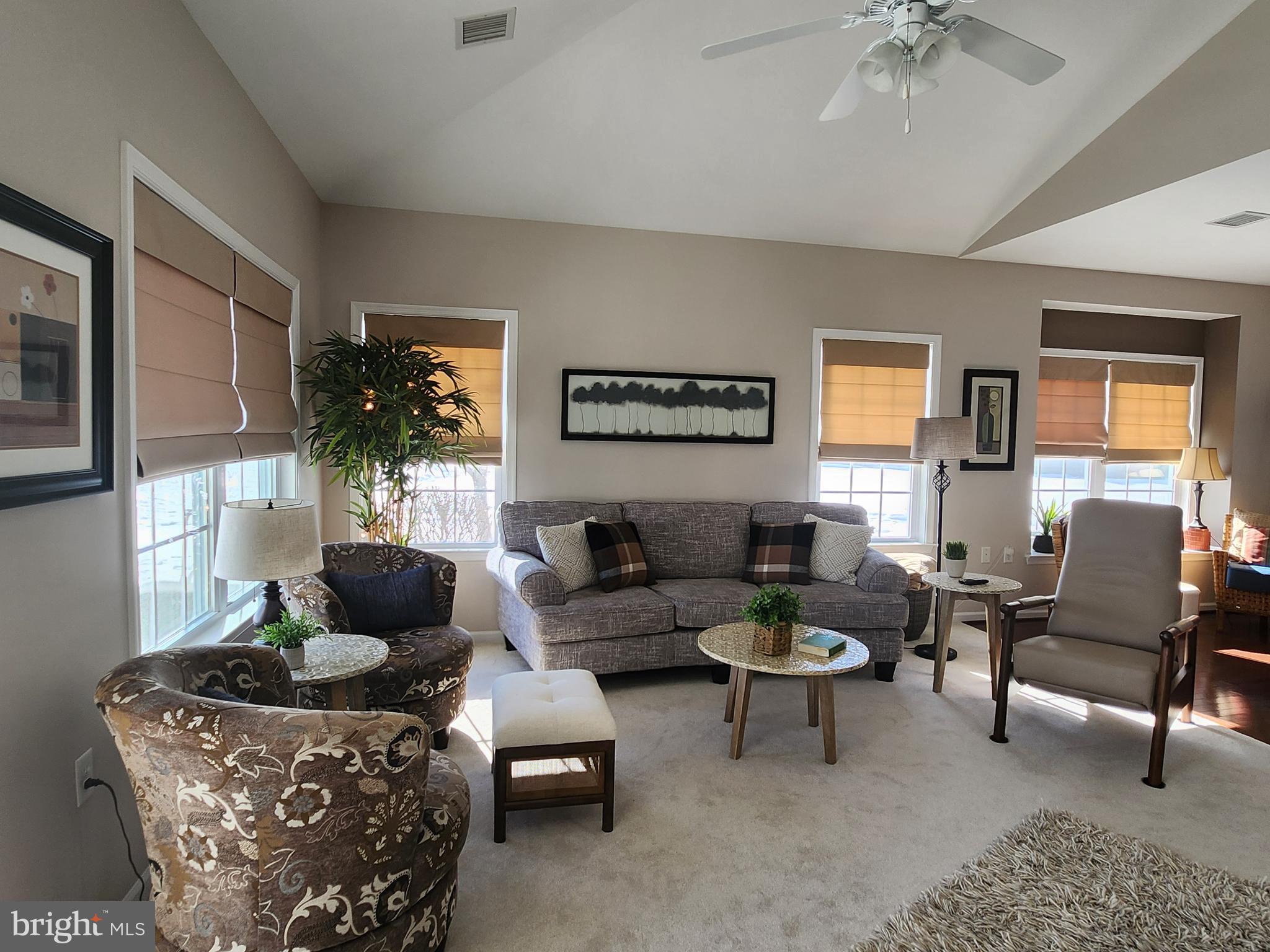 LIBERTY HILL - Residential