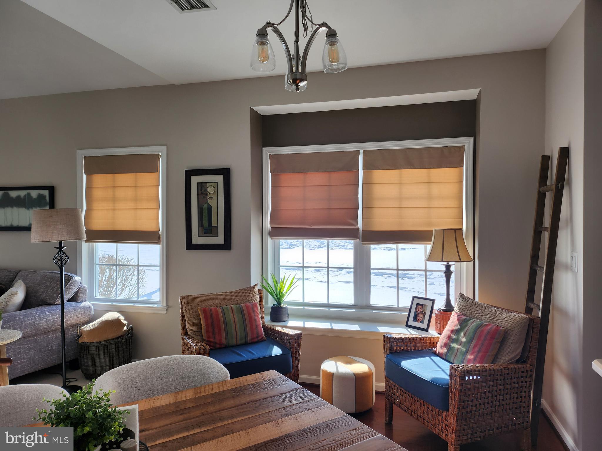 LIBERTY HILL - Residential