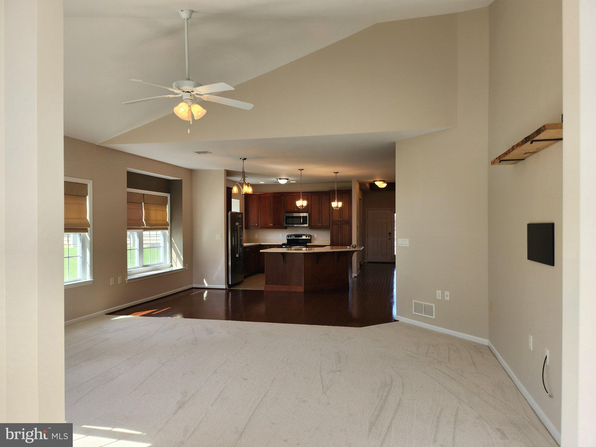 LIBERTY HILL - Residential